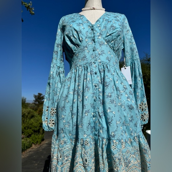 Medium NWT a Collective Story Boho Blue Floral Eyelet Mini Dress - Picture 3 of 6